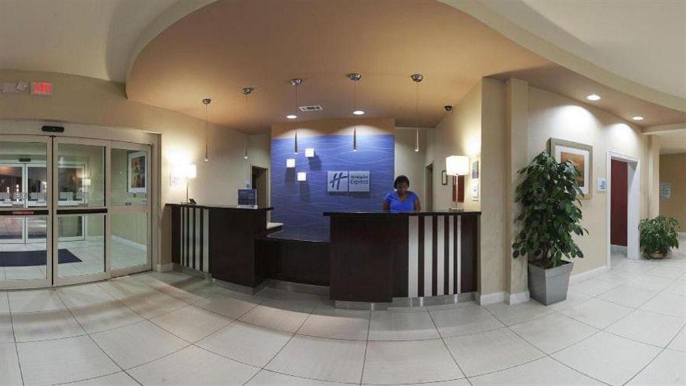 Holiday Inn Express Hotel Winona North By Ihg Экстерьер фото
